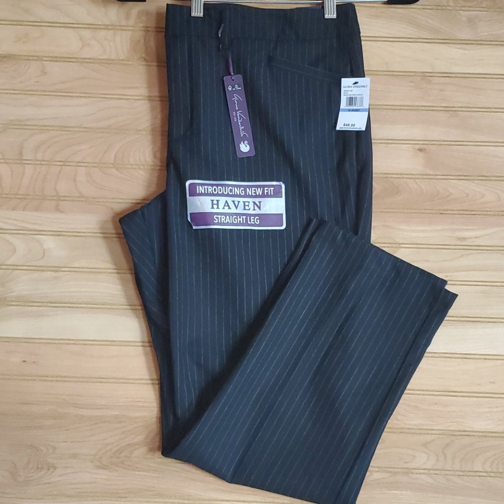 Gloria Vanderbilt pant